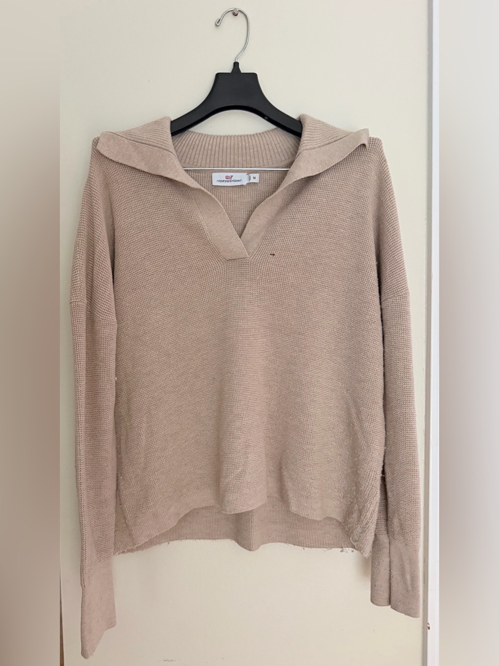 Vineyard Vines Light Beige V-Neck Sailor-Collar Sweater